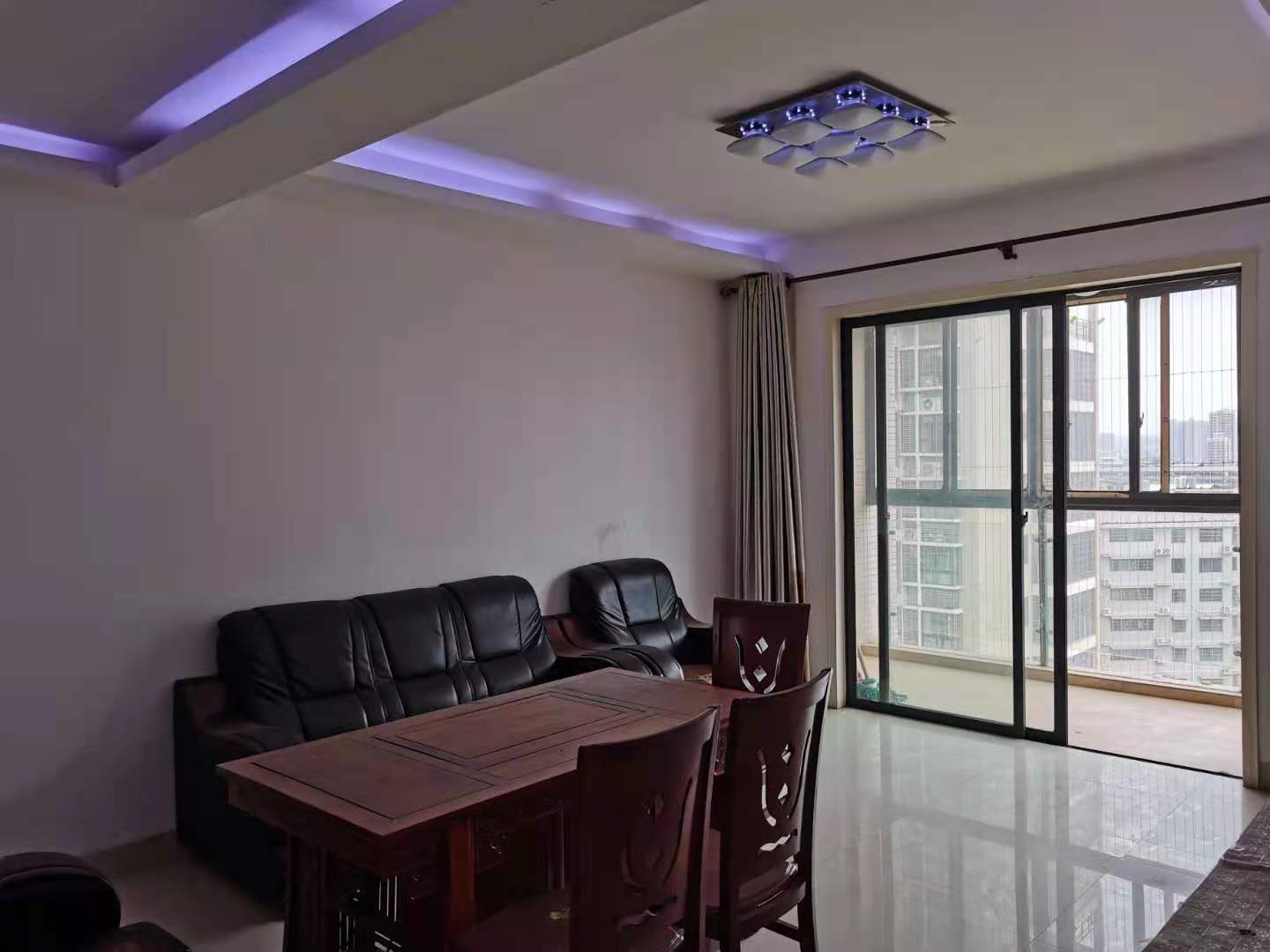 衡阳名郡 3室2厅1卫 2200.00元/月 衡阳名郡 3室2厅1卫 2200.00元/月室内图