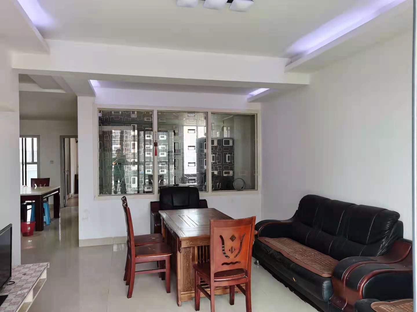 衡阳名郡 3室2厅1卫 2200.00元/月 衡阳名郡 3室2厅1卫 2200.00元/月室内图