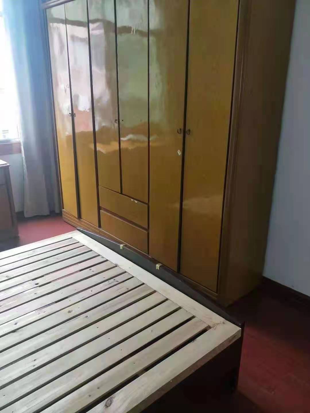 电力小区宿舍  3室2厅1卫    1000.0元/月 电力小区宿舍  3室2厅1卫    1000.0元/月室内图