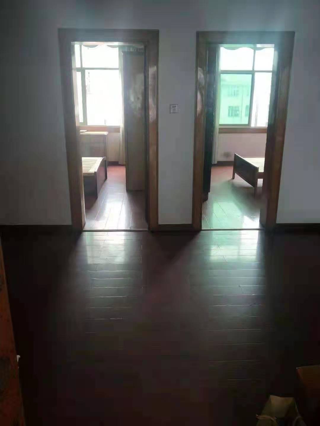 电力小区宿舍  3室2厅1卫    1000.0元/月 电力小区宿舍  3室2厅1卫    1000.0元/月室内图