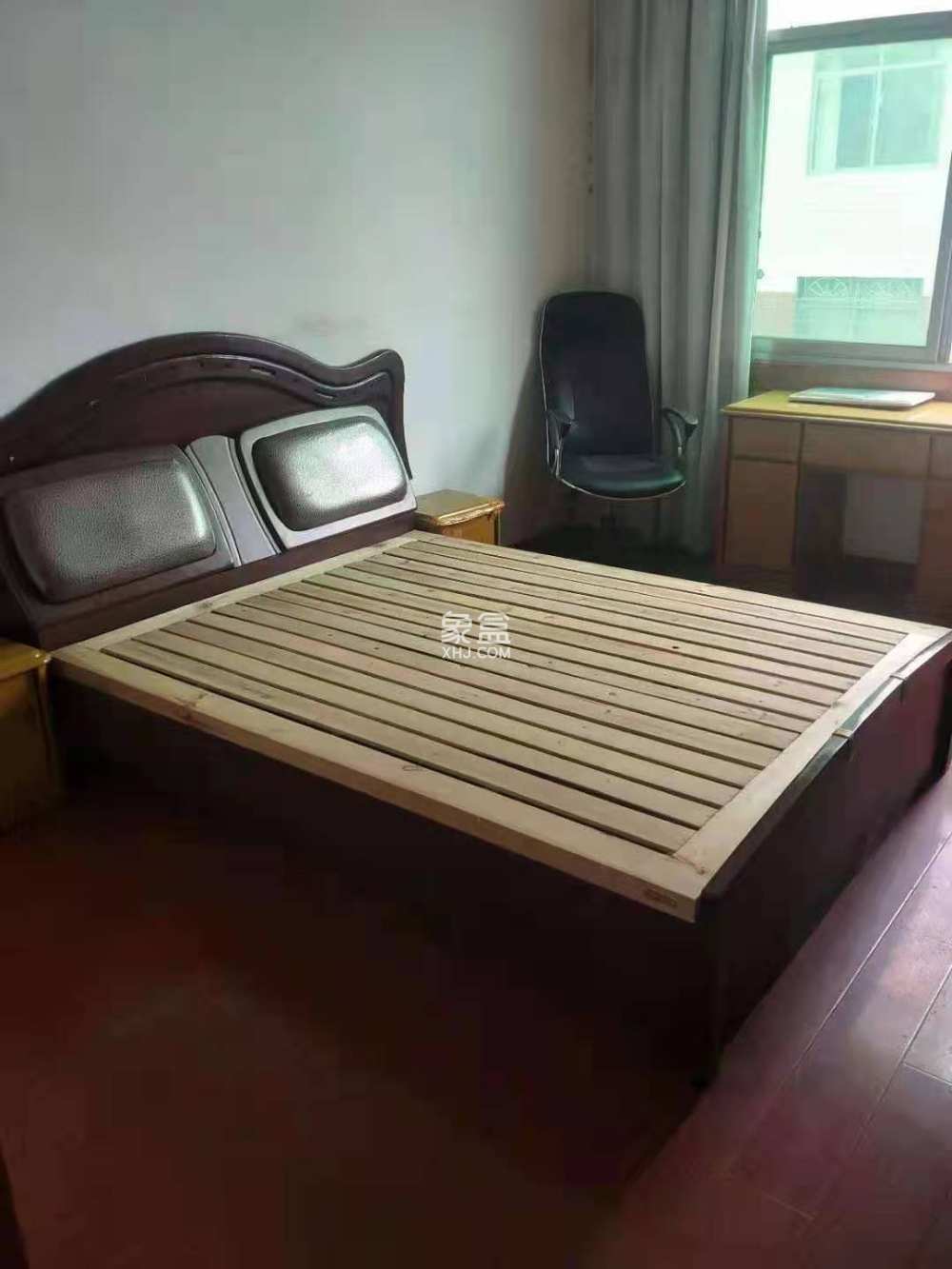 电力小区宿舍  3室2厅1卫    1000.0元/月