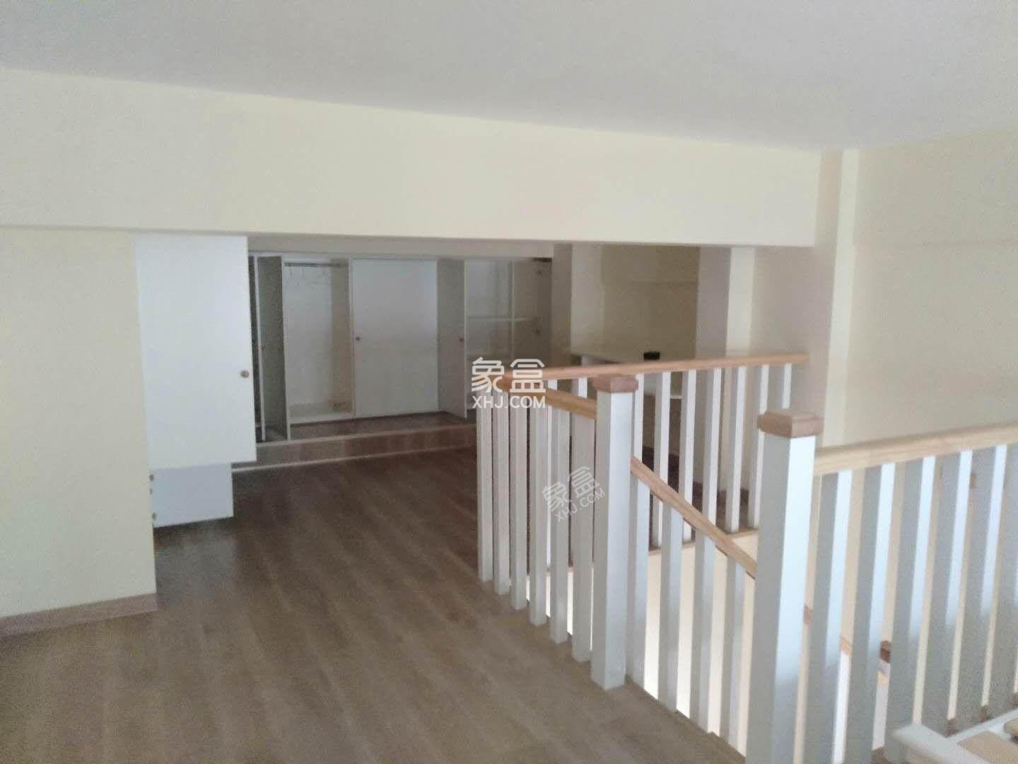 桃花缘  1室1厅1卫    1600.0元/月 桃花缘  1室1厅1卫    1600.0元/月室内图1