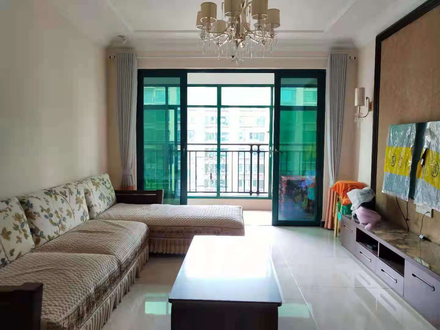 恒大绿洲  3室2厅2卫    2500.0元/月 恒大绿洲  3室2厅2卫    2500.0元/月室内图