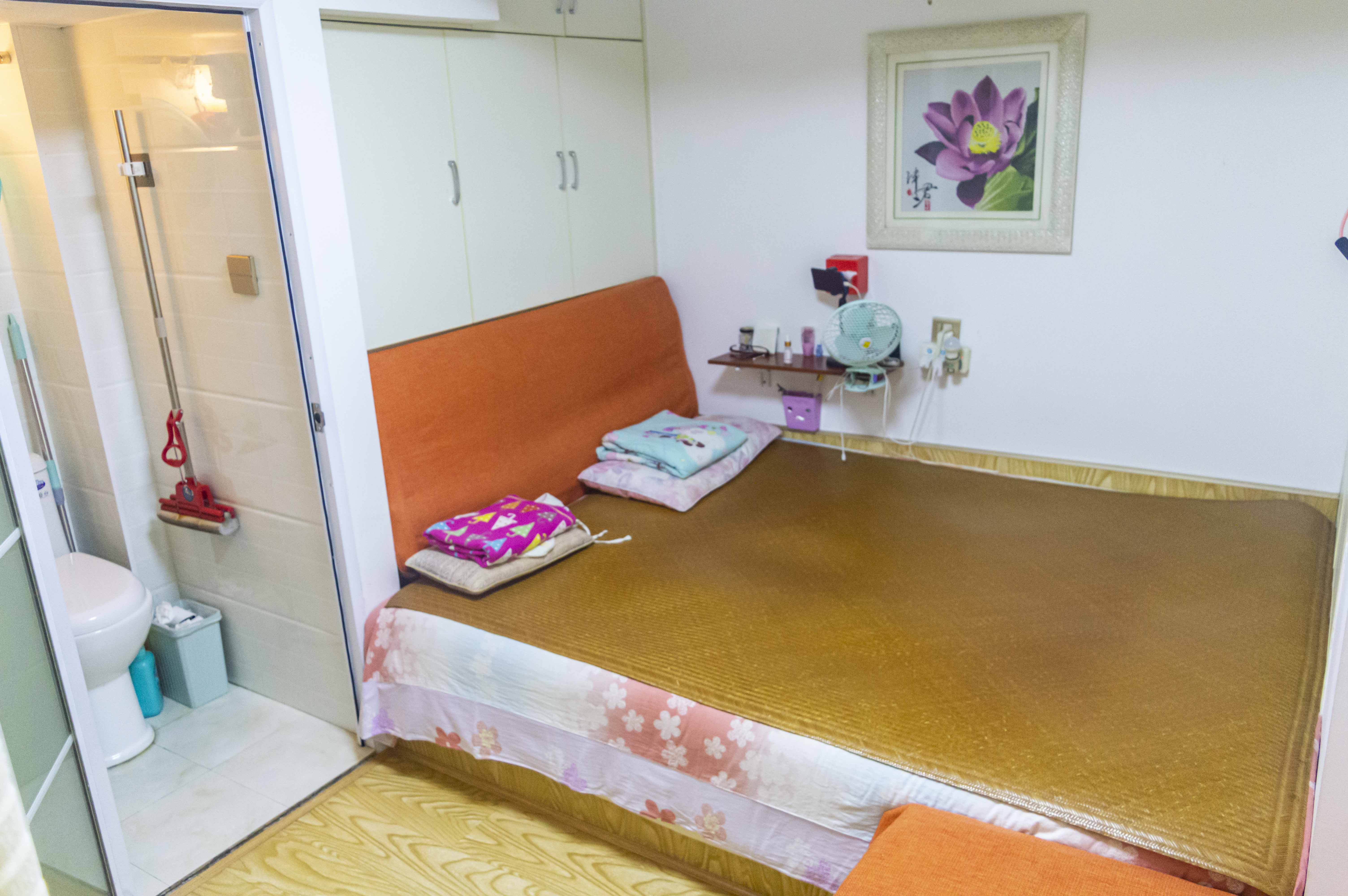 云顶上品  1室1厅1卫   42.00万客厅