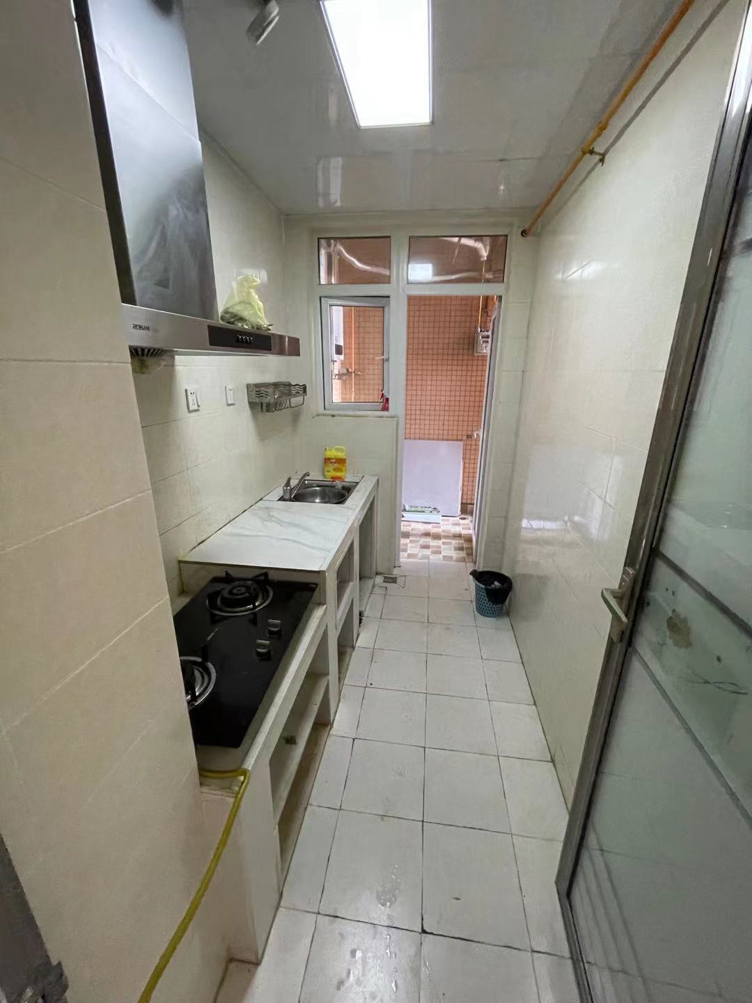 南湖尚景  3室2厅1卫    2500.0元/月 南湖尚景  3室2厅1卫    2500.0元/月室内图