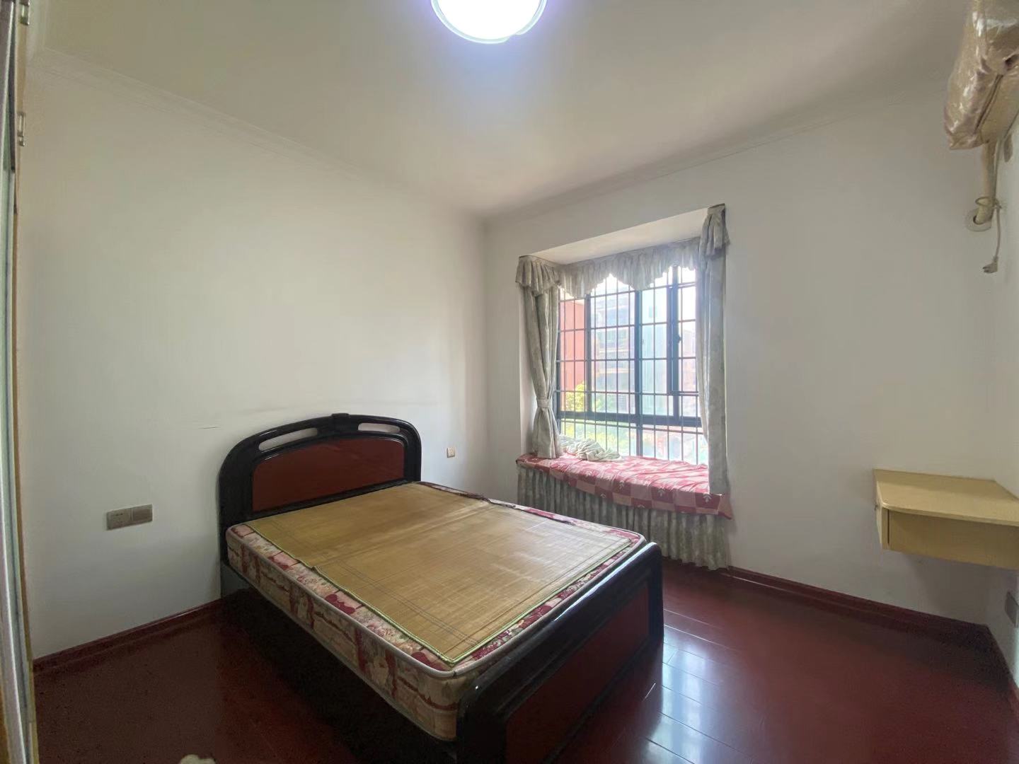 雅士林欣城 2室2厅1卫 1600.0元/月 雅士林欣城 2室2厅1卫 1600.0元/月室内图