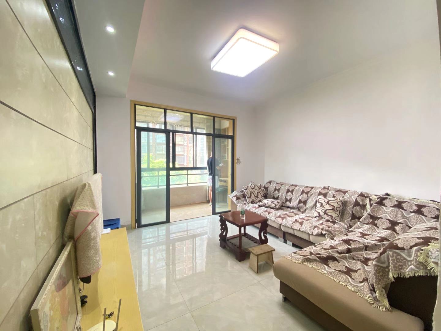 雅士林欣城 2室2厅1卫 1600.0元/月 雅士林欣城 2室2厅1卫 1600.0元/月室内图