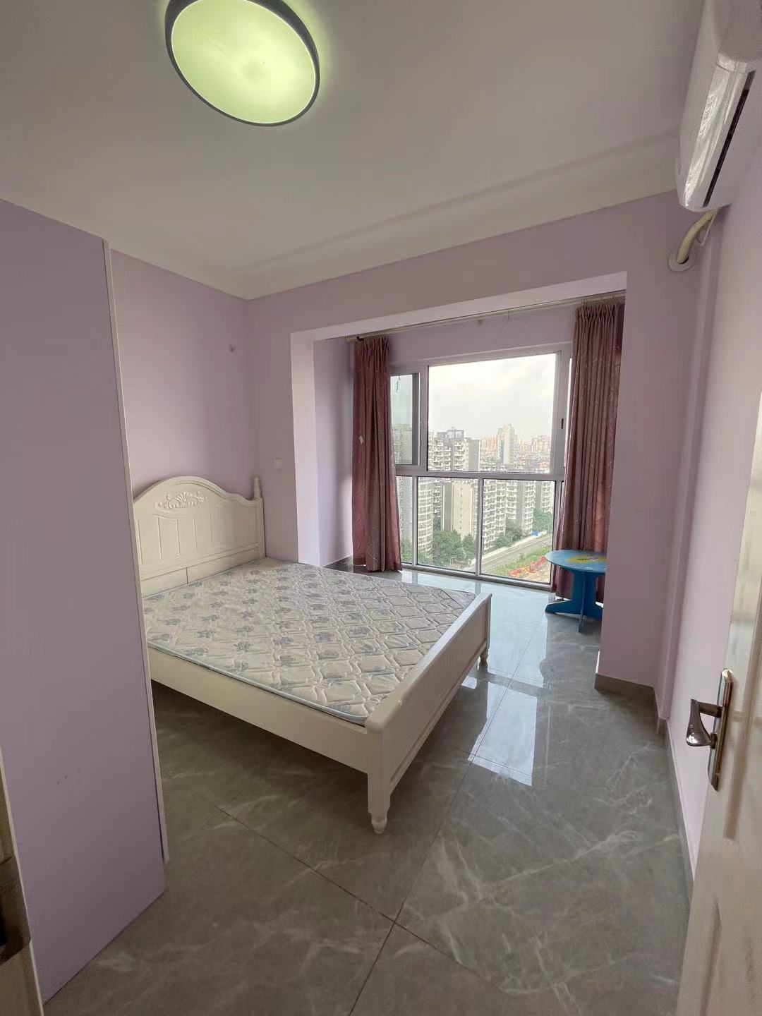 南湖尚景  3室2厅1卫    2500.0元/月 南湖尚景  3室2厅1卫    2500.0元/月室内图1