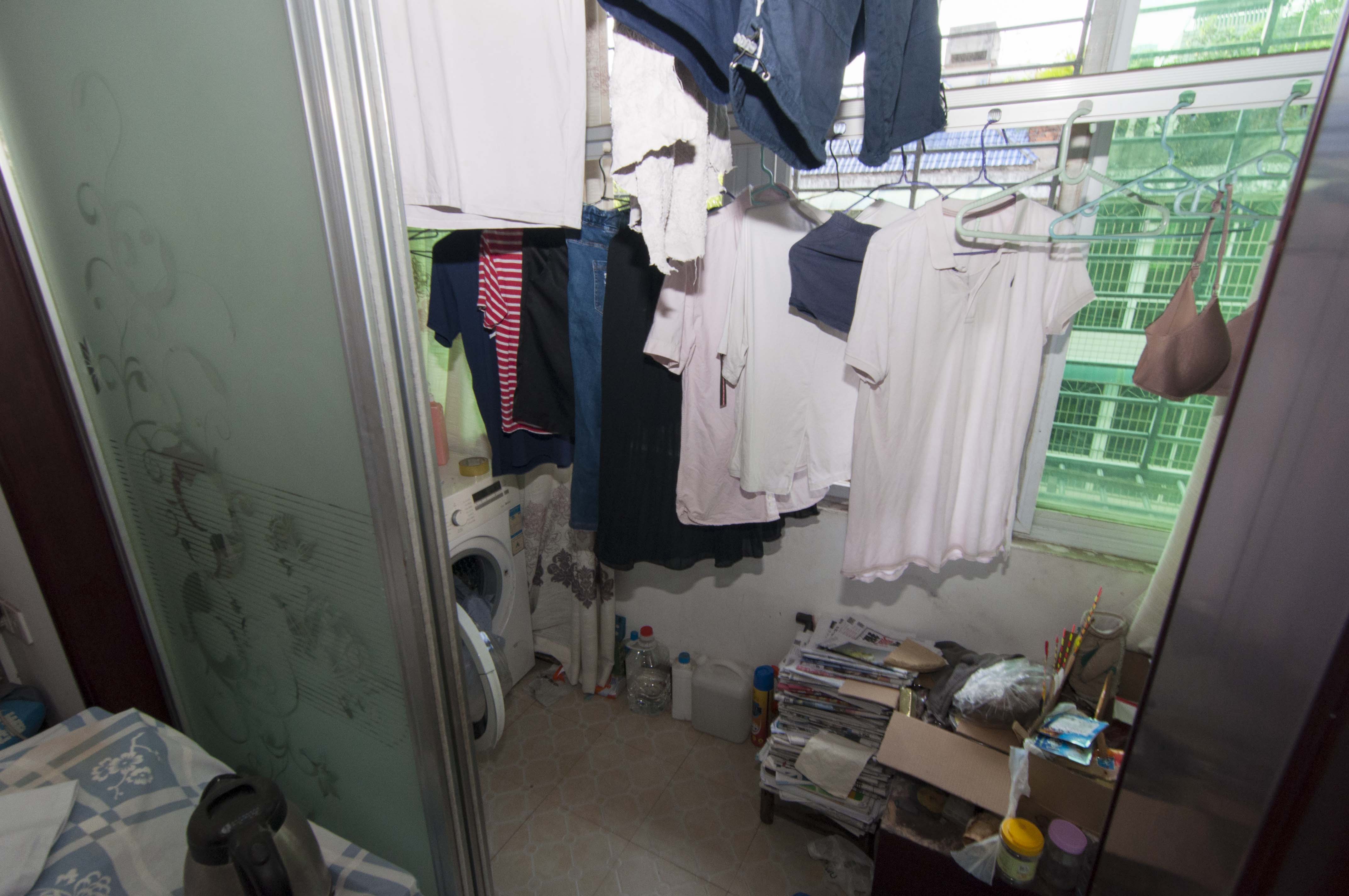 輕工小區(qū)（湖南輕工研究院宿舍）  3室2廳2衛(wèi)    98.0萬其他