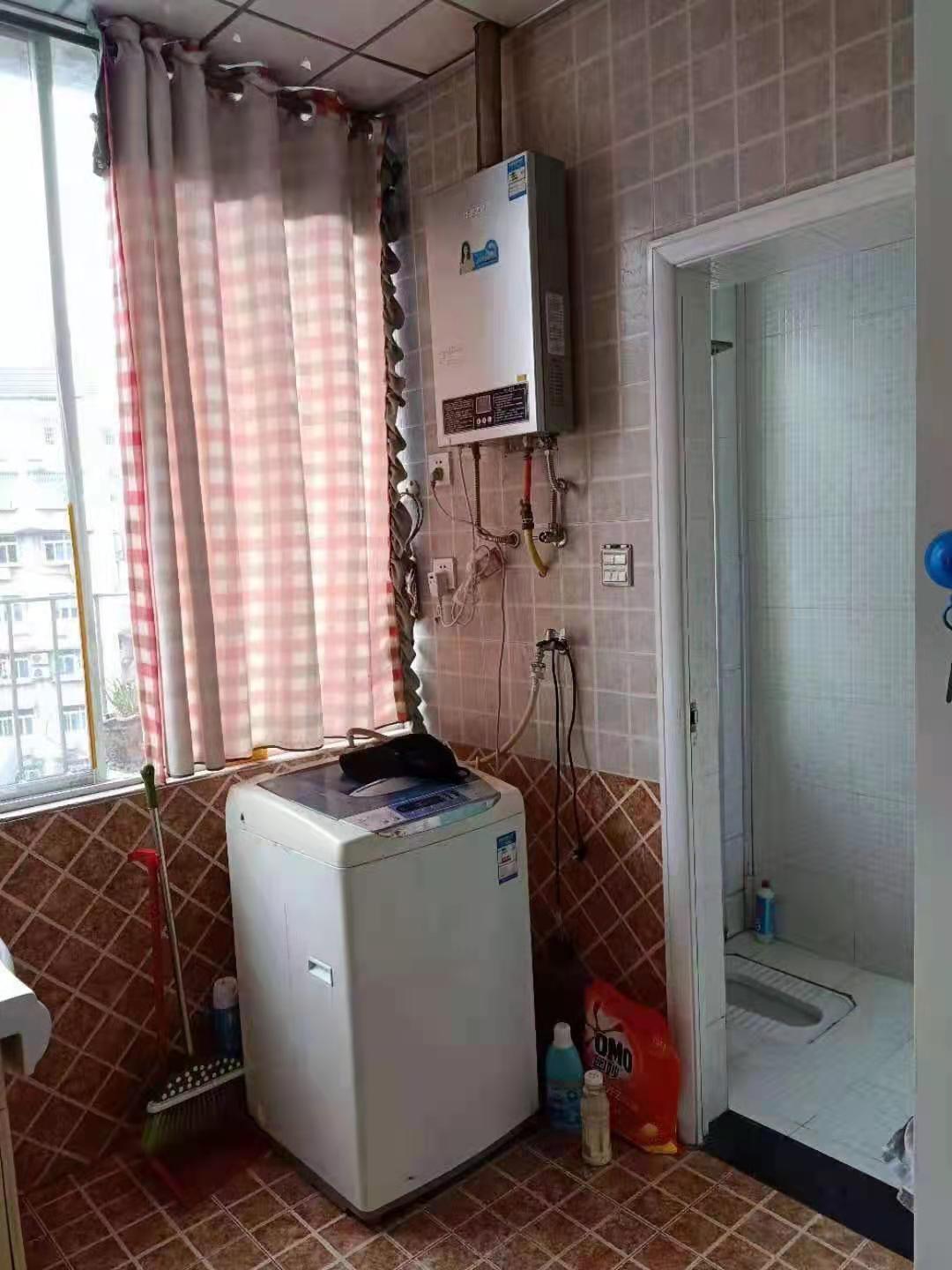 港口街散盘 2室1厅1卫 1300.0元/月 港口街散盘 2室1厅1卫 1300.0元/月室内图