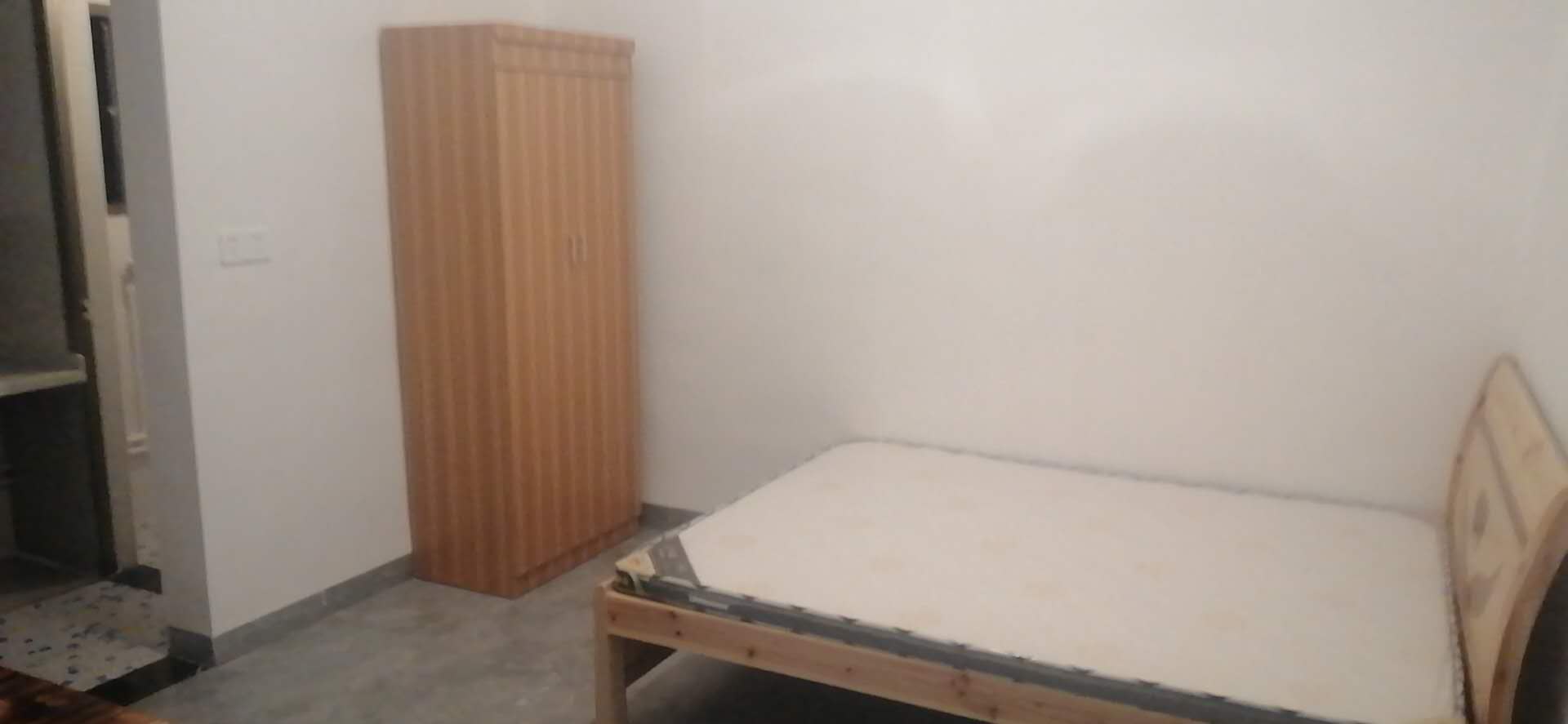 晏家湾社区丰子塘 1室1厅1卫 700.00元/月 晏家湾社区丰子塘 1室1厅1卫 700.00元/月室内图