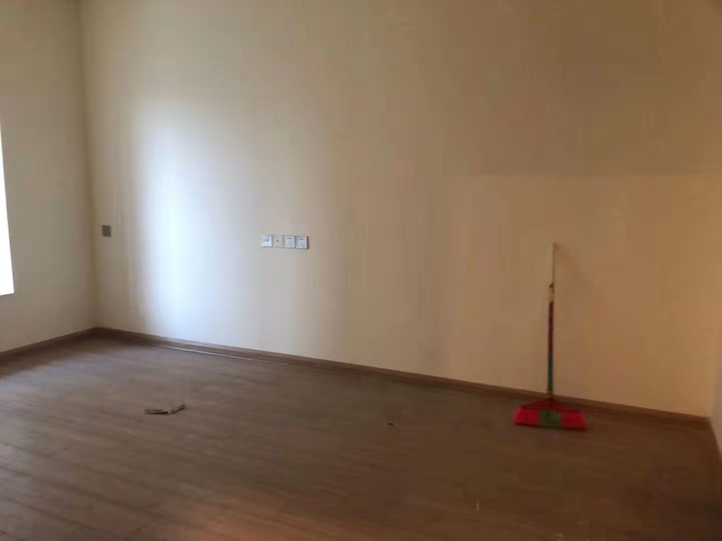 碧桂园梓山府 3室2厅1卫 2000.0元/月 碧桂园梓山府 3室2厅1卫 2000.0元/月室内图