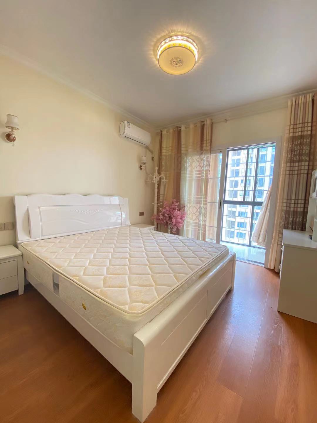 龙锦花苑 2室1厅1卫 1800.0元/月 龙锦花苑 2室1厅1卫 1800.0元/月户型图