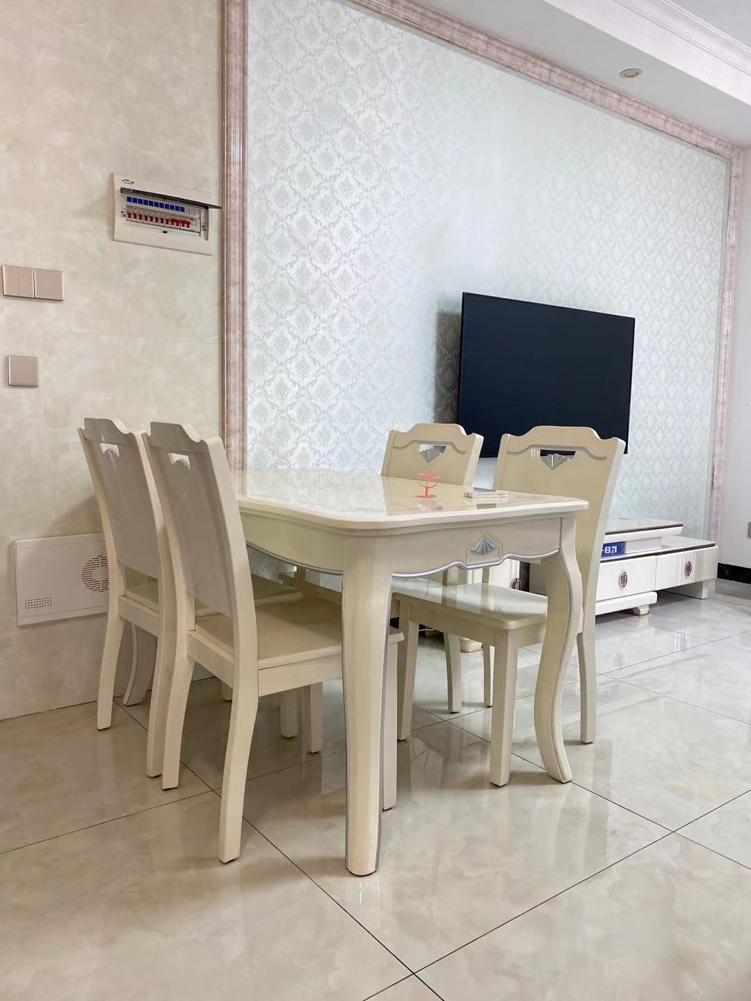 龙锦花苑 2室1厅1卫 1800.0元/月 龙锦花苑 2室1厅1卫 1800.0元/月室内图