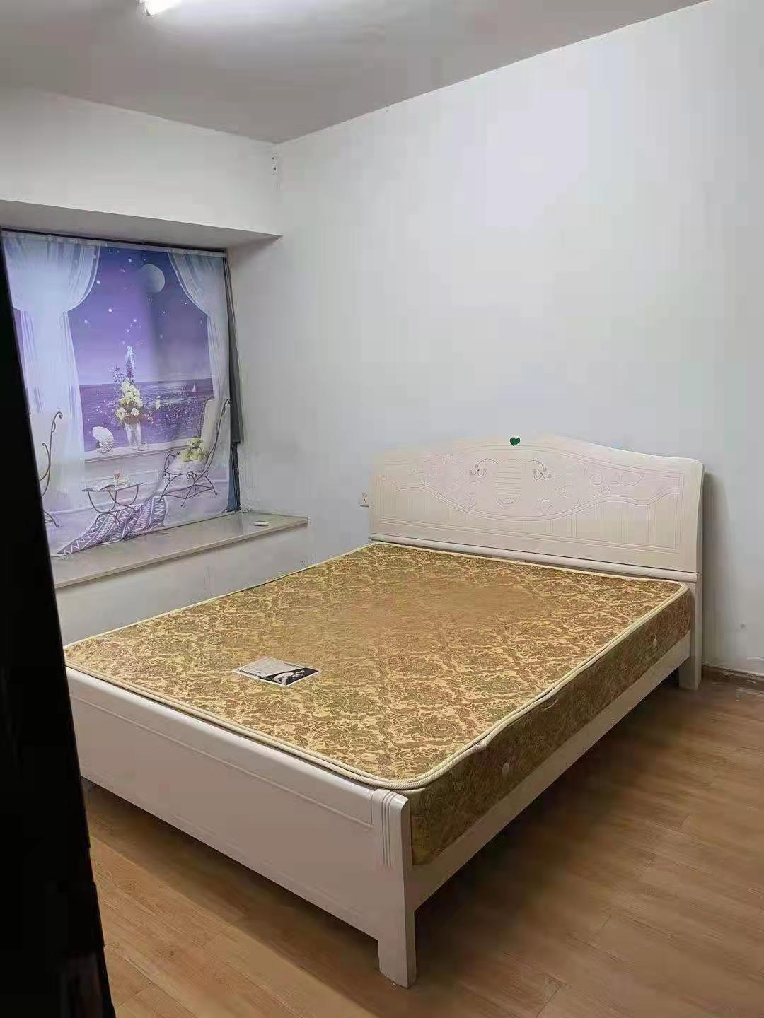 德郡卡布奇诺  3室2厅2卫   2400.00元/月室内图