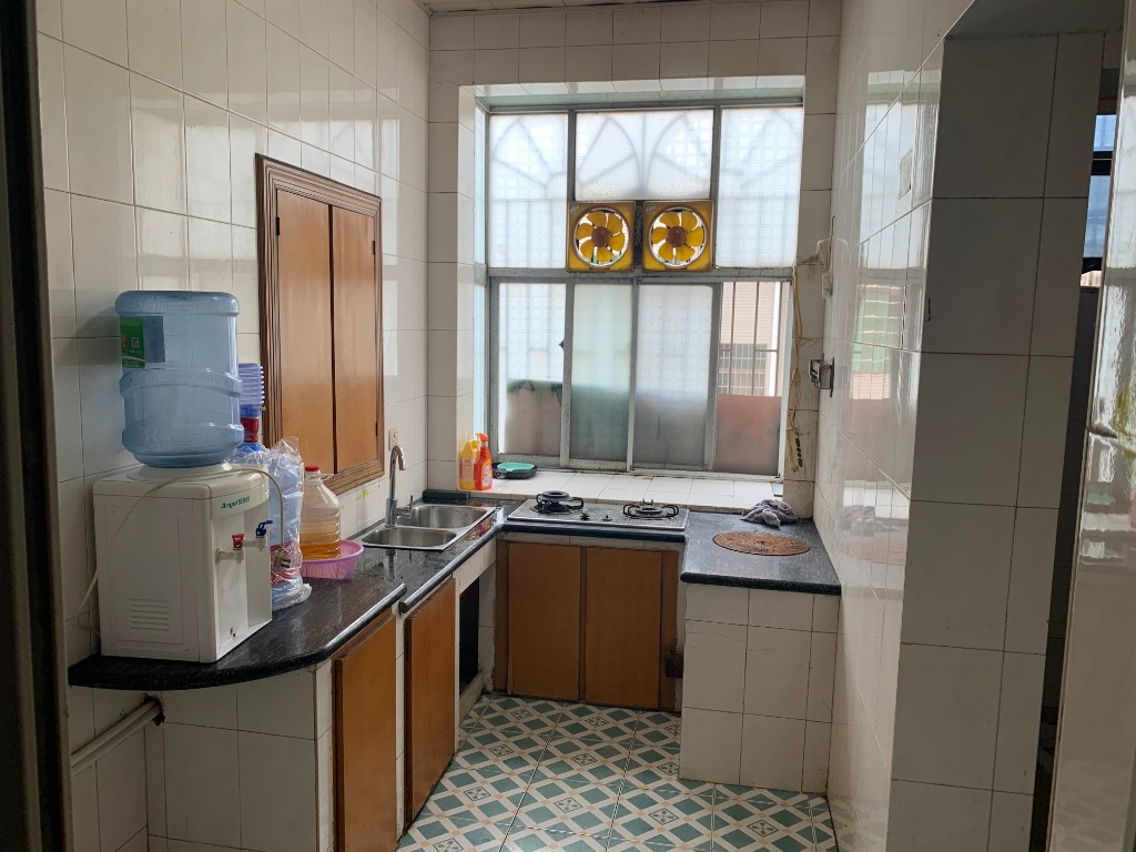 育财农贸市场(民营市场) 3室2厅1卫 1000.0元/月 育财农贸市场(民营市场) 3室2厅1卫 1000.0元/月室内图