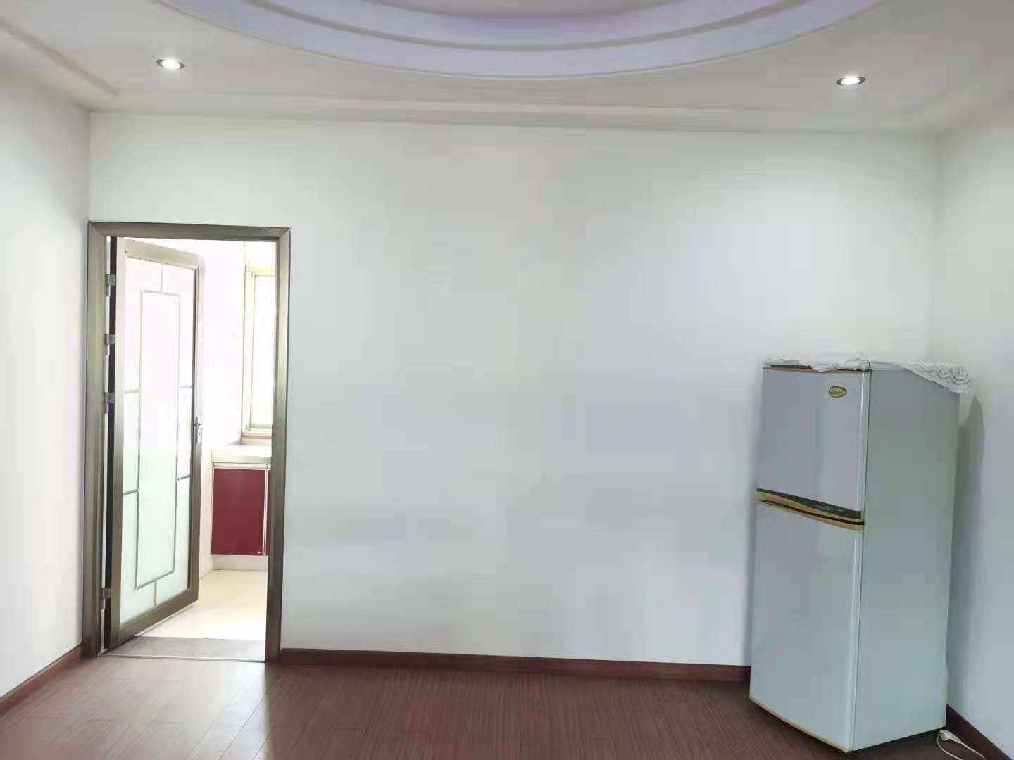 朝阳办事处江家坪居委会(鸿业小区) 4室2厅2卫 1200.0元/月 朝阳办事处江家坪居委会(鸿业小区) 4室2厅2卫 1200.0元/月室内图