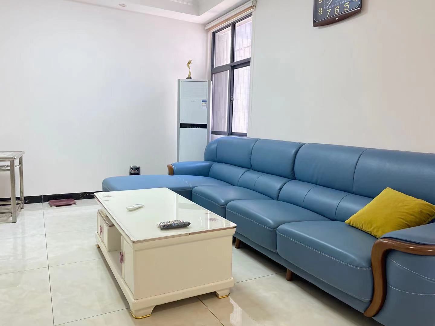 龙锦花苑 2室1厅1卫 1800.0元/月 龙锦花苑 2室1厅1卫 1800.0元/月室内图