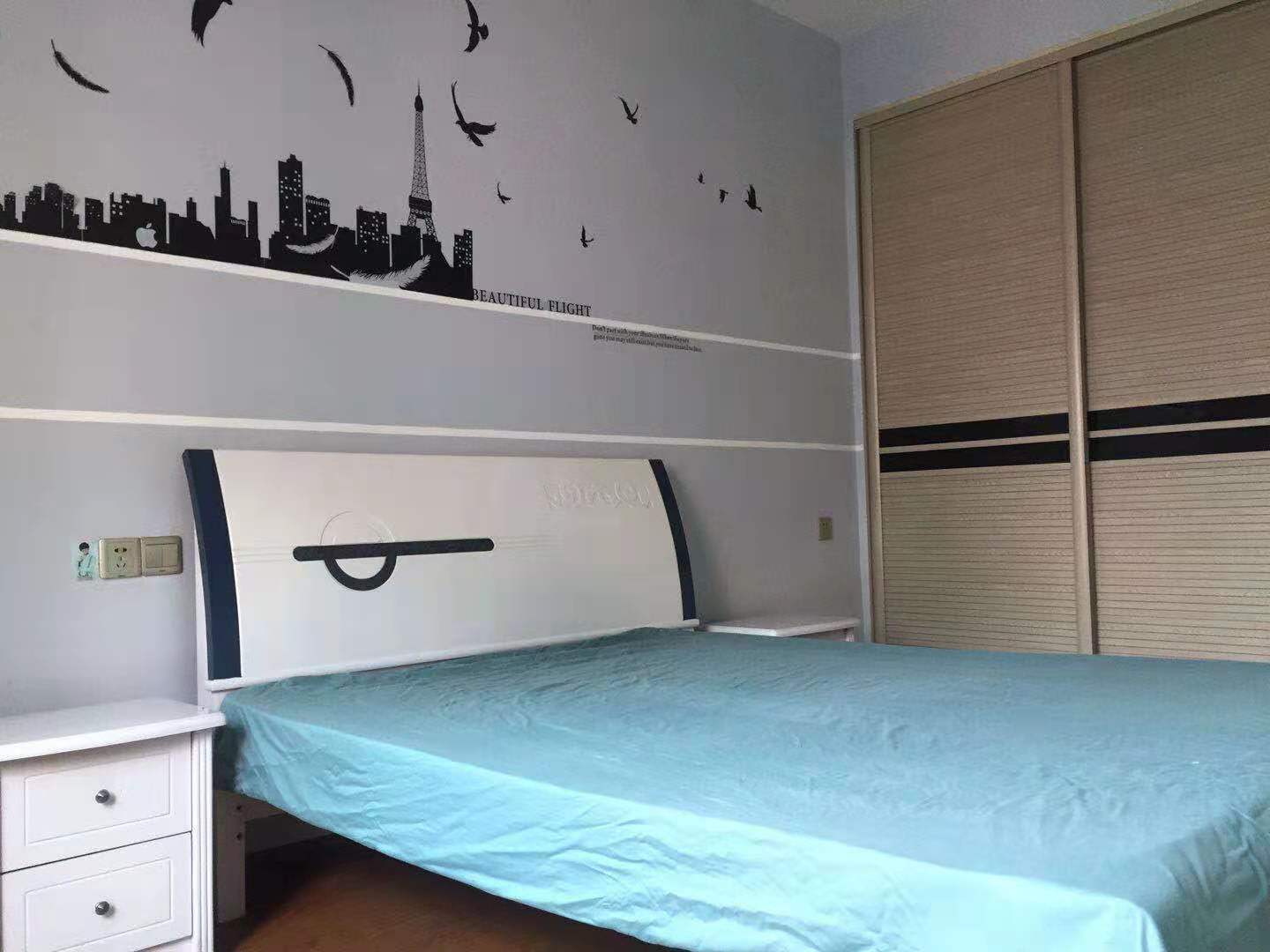 南景花园  3室2厅1卫   1800.00元/月室内图