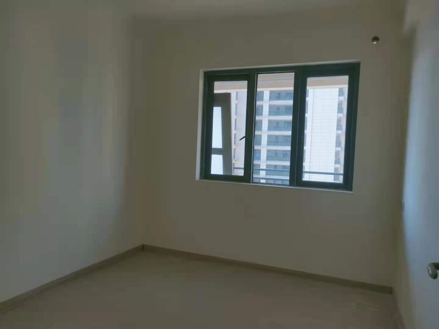 碧桂园梓山府  3室2厅2卫    96.8万 碧桂园梓山府  3室2厅2卫    96.8万卫生间