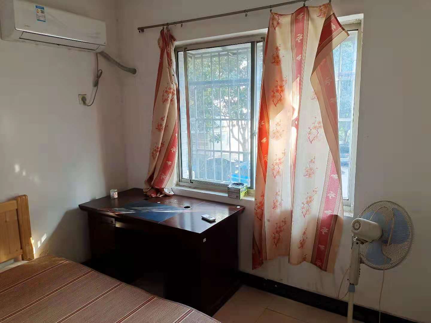 滴水安置小区  3室2厅1卫    900.0元/月 滴水安置小区  3室2厅1卫    900.0元/月室内图