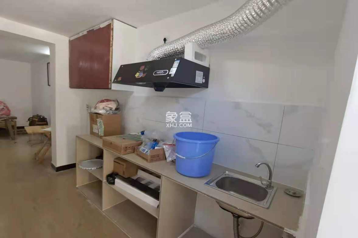 红旗小区 1室1厅1卫 500.0元/月 红旗小区 1室1厅1卫 500.0元/月室内图