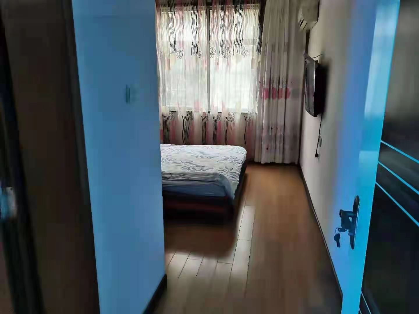 碧水馨城 3室2厅2卫 63.8万 碧水馨城 3室2厅2卫 63.8万卧室