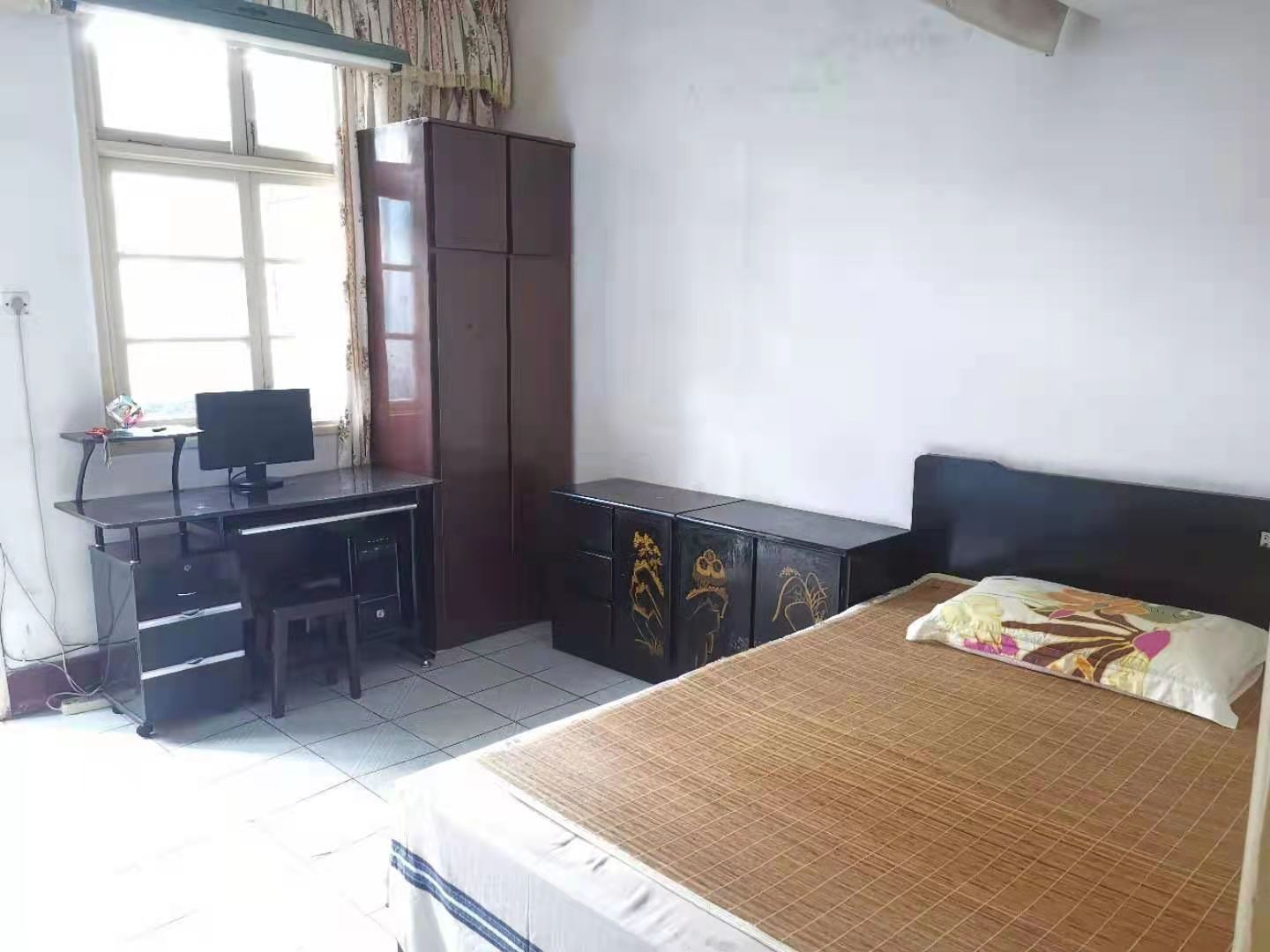 烟厂二区(芙蓉生活二区) 2室2厅1卫 1200.0元/月 烟厂二区(芙蓉生活二区) 2室2厅1卫 1200.0元/月室内图