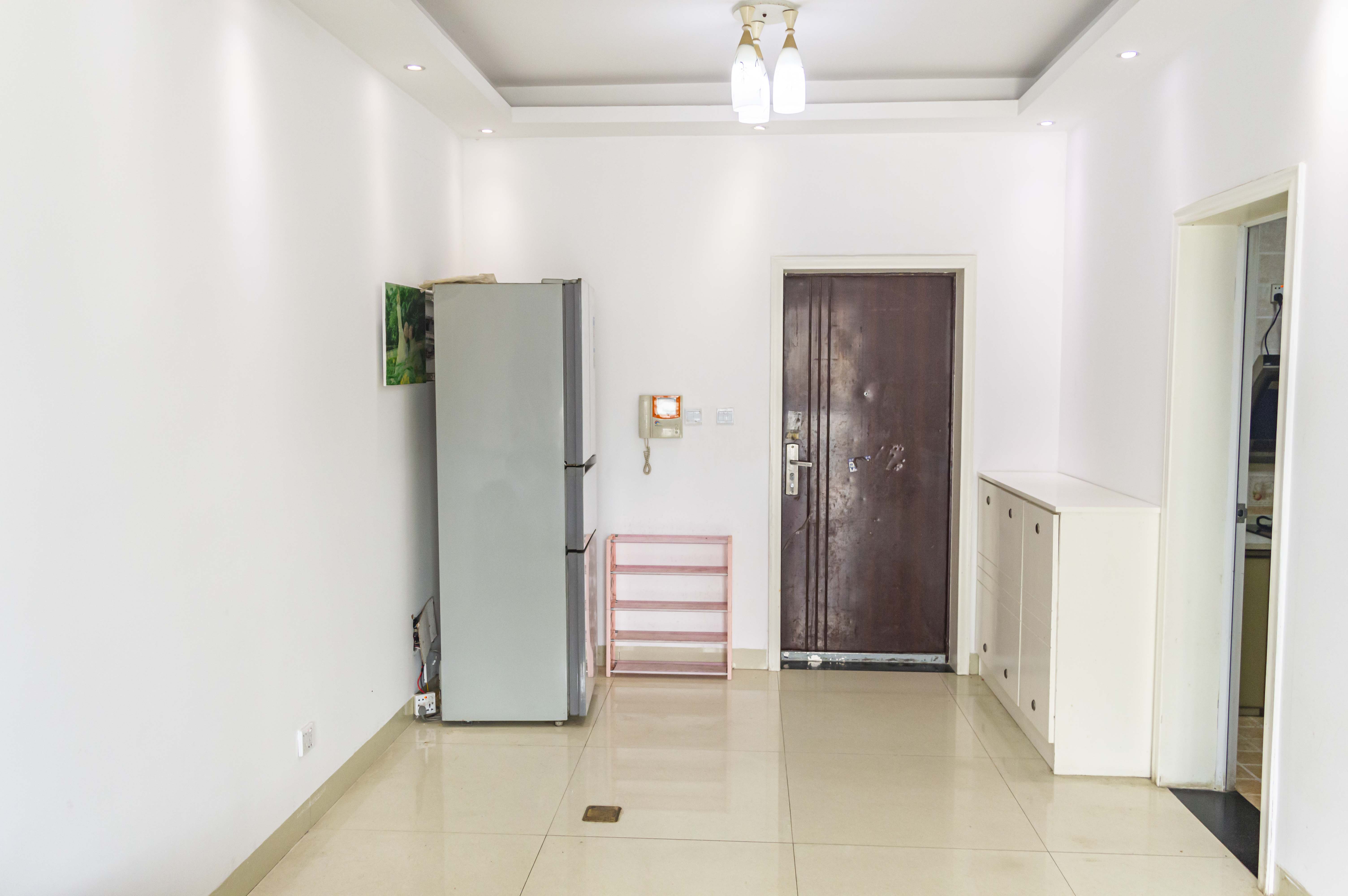 时代华府  2室2厅1卫    59.8万 时代华府  2室2厅1卫    59.8万客厅