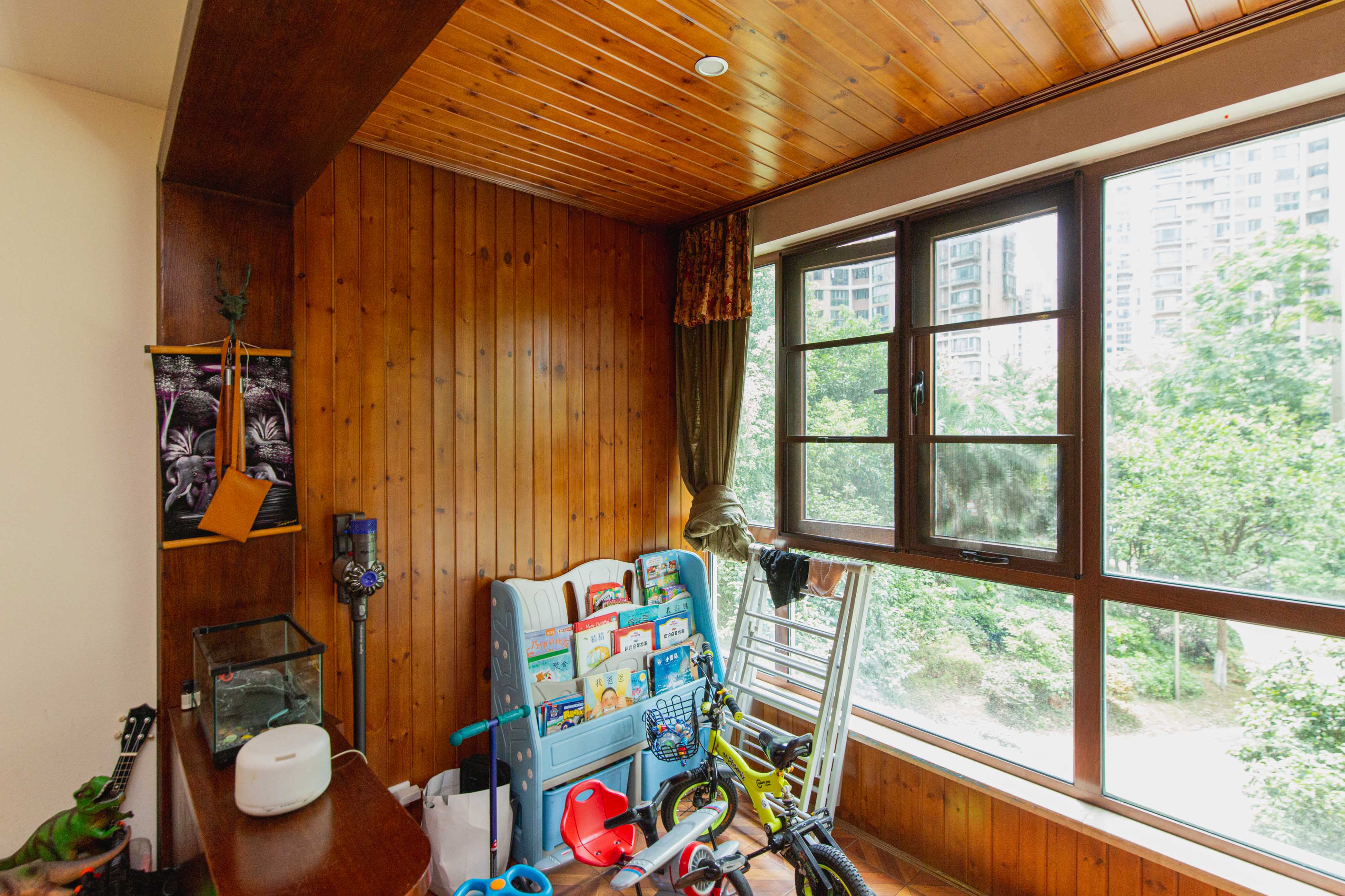 新城新世界一二三期  2室1厅1卫    115.0万阳台