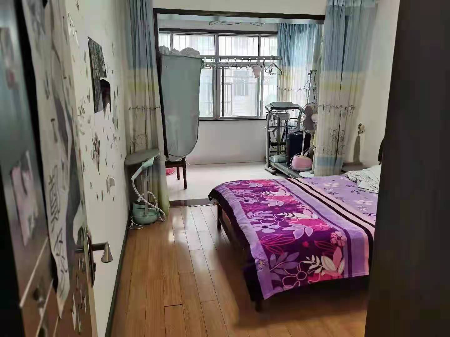 碧水馨城 3室2厅2卫 63.8万 碧水馨城 3室2厅2卫 63.8万卧室