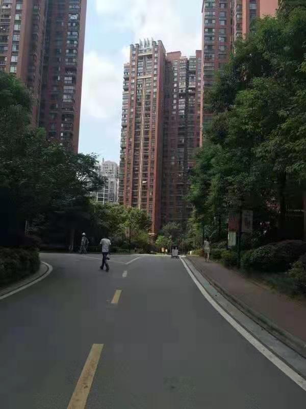 华润凤凰城二期  3室2厅1卫    1800.0元/月室内图