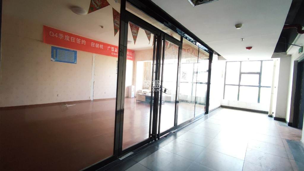 鑫天国际(鑫天偶遇)  1室1厅1卫    2500.0元/月 鑫天国际(鑫天偶遇)  1室1厅1卫    2500.0元/月室内图