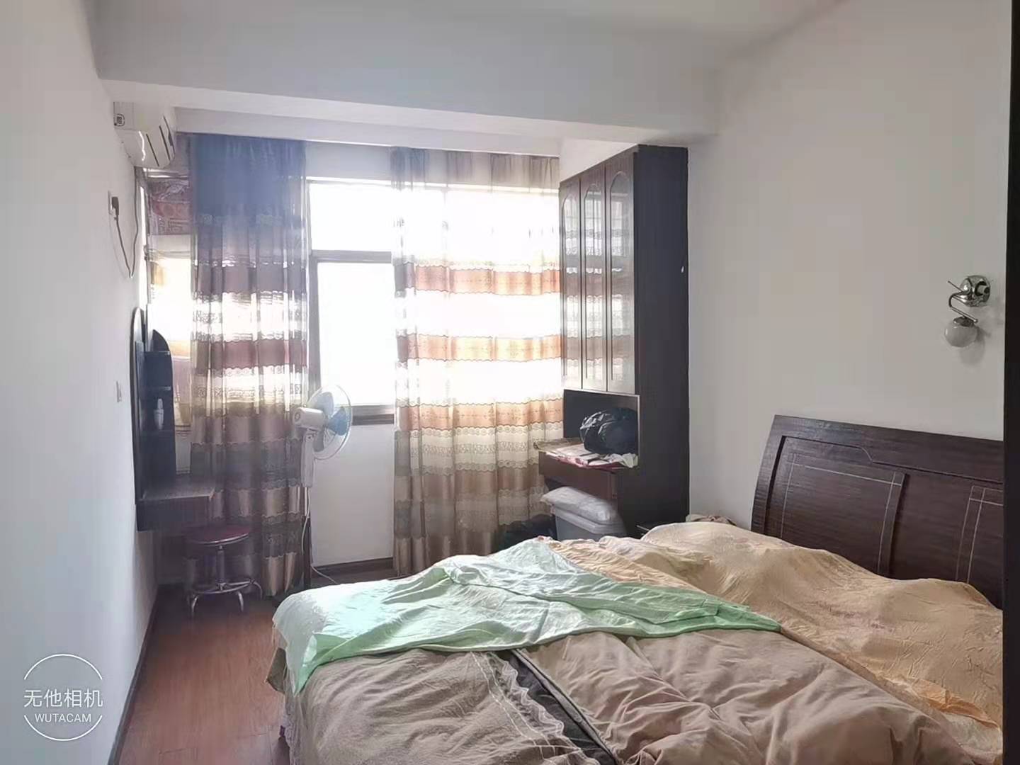 同心园小区  3室2厅1卫    75.8万 同心园小区  3室2厅1卫    75.8万卧室