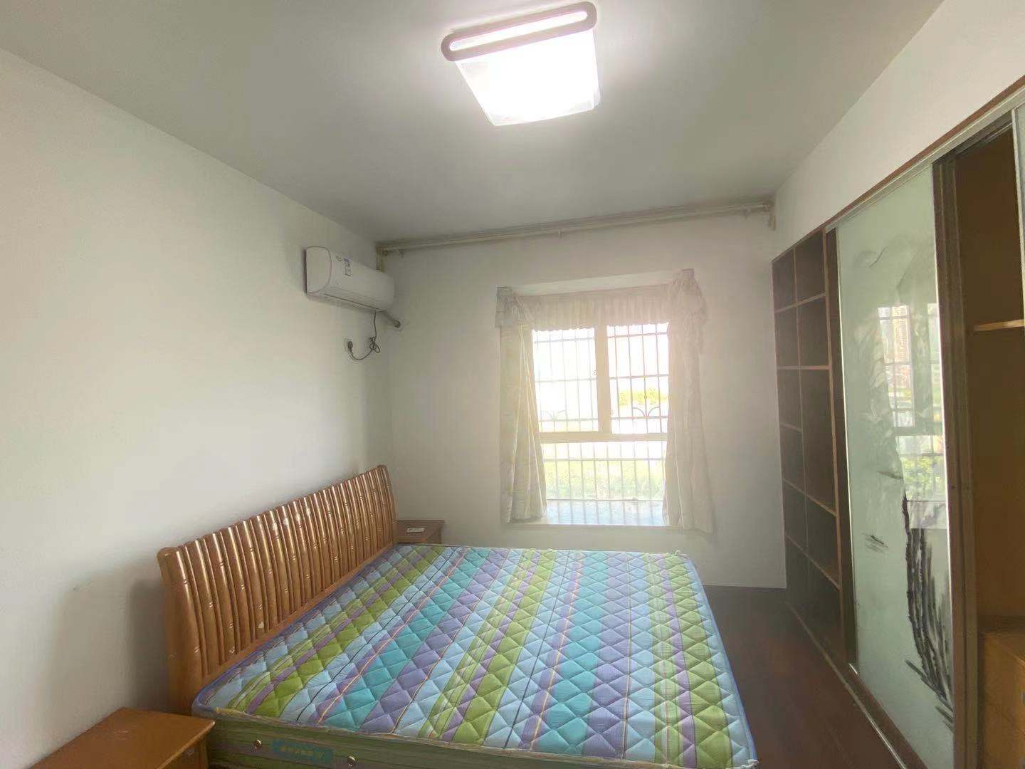 珠江丽园 3室2厅2卫 2000.0元/月 珠江丽园 3室2厅2卫 2000.0元/月室内图