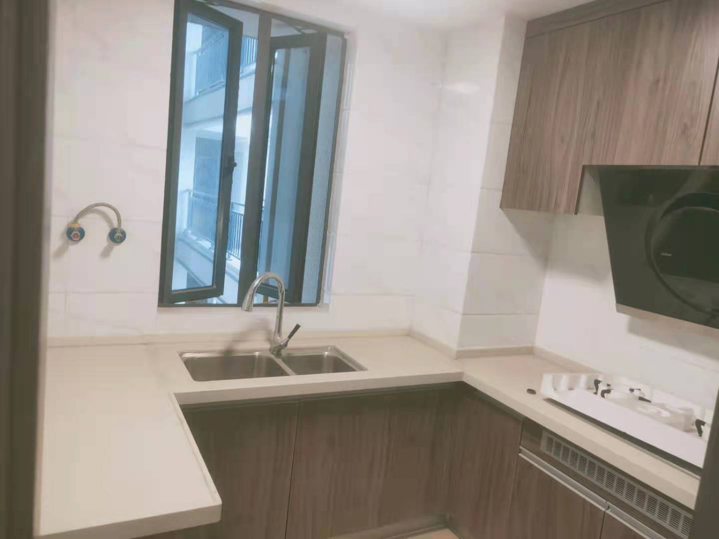 碧桂园梓山府 3室2厅2卫 2000.0元/月 碧桂园梓山府 3室2厅2卫 2000.0元/月室内图