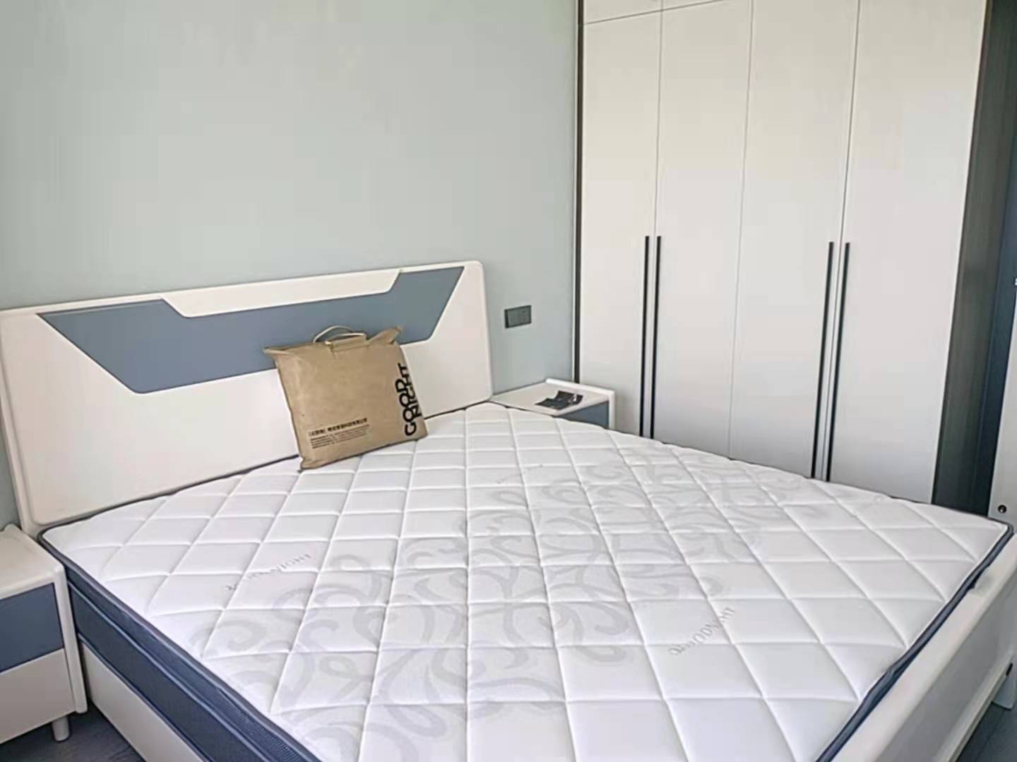 五江碧桂园城市广场  3室2厅2卫    3200.0元/月 五江碧桂园城市广场  3室2厅2卫    3200.0元/月室内图