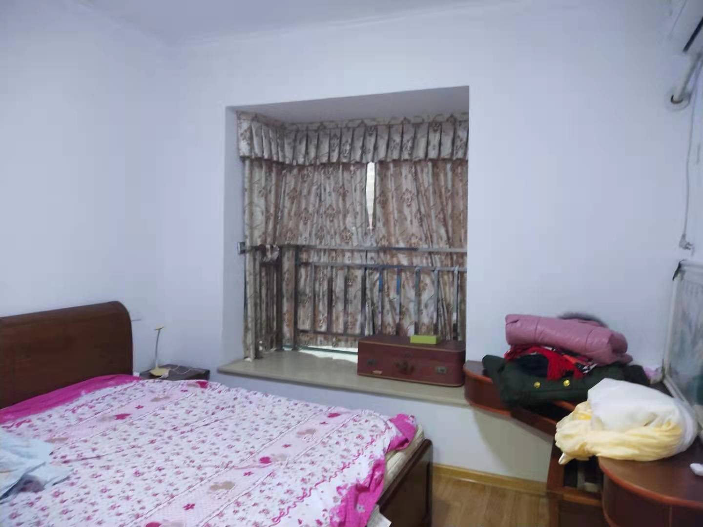 桃花里 2室2厅1卫 1800.0元/月 桃花里 2室2厅1卫 1800.0元/月室内图