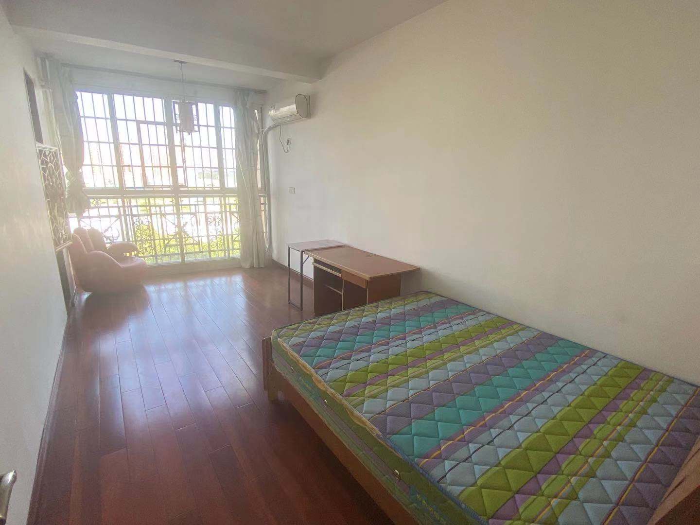 珠江丽园 3室2厅2卫 2000.0元/月 珠江丽园 3室2厅2卫 2000.0元/月室内图