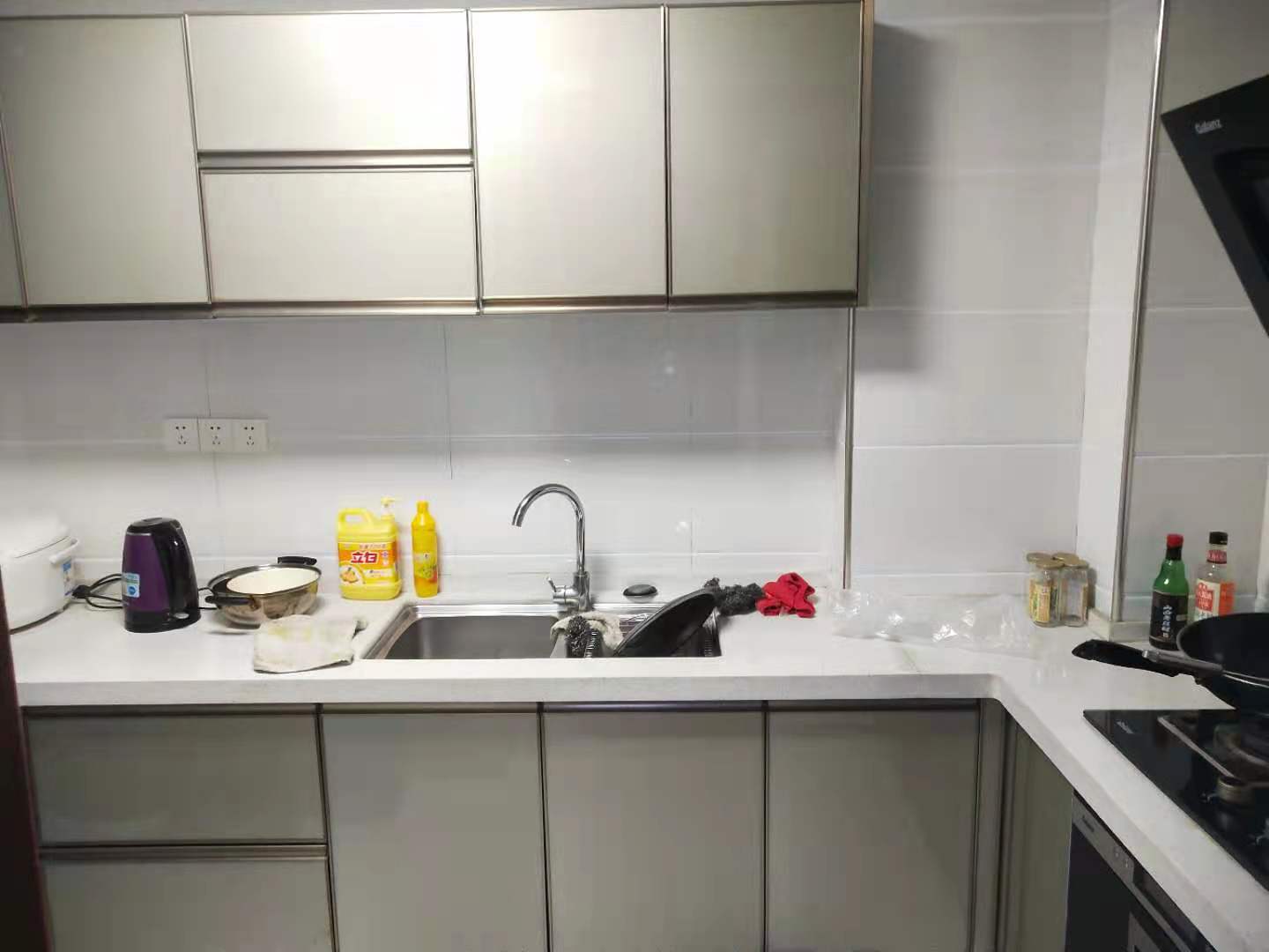 桃花里 2室2厅1卫 1800.0元/月 桃花里 2室2厅1卫 1800.0元/月室内图