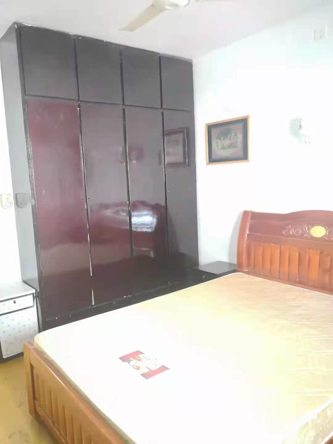 钻石花园 2室2厅1卫 1000.00元/月 钻石花园 2室2厅1卫 1000.00元/月室内图