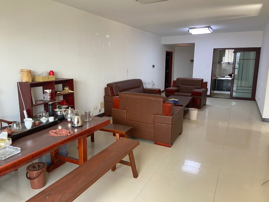 金源大厦  2室2厅1卫    2500.0元/月 金源大厦  2室2厅1卫    2500.0元/月室内图