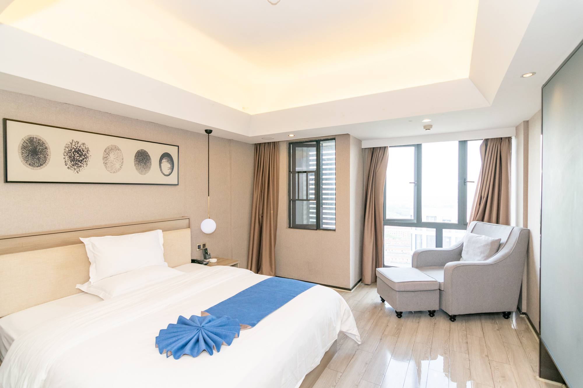 城市时光  1室1厅1卫   28.00万其他