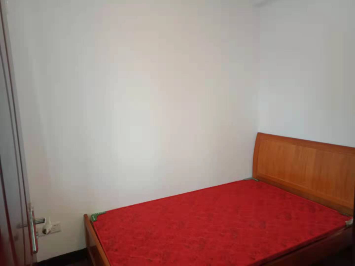 愉景湾东域  3室2厅1卫   1800.00元/月室内图