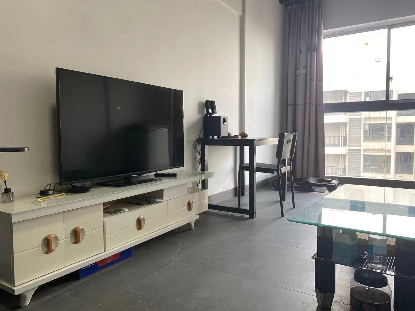 珠江愉景新城  2室1厅1卫   1700.00元/月室内图