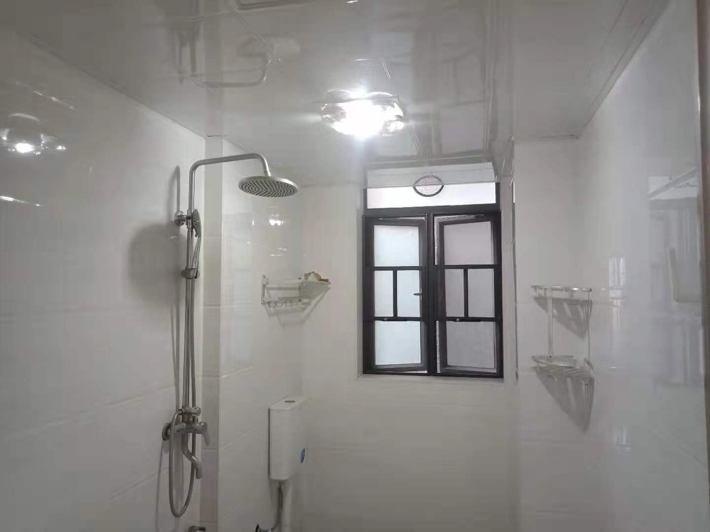 愉景湾东域  3室2厅1卫   1800.00元/月室内图