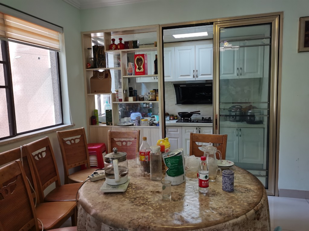 蓝溪谷 3室2厅2卫 68.0万 蓝溪谷 3室2厅2卫 68.0万客厅