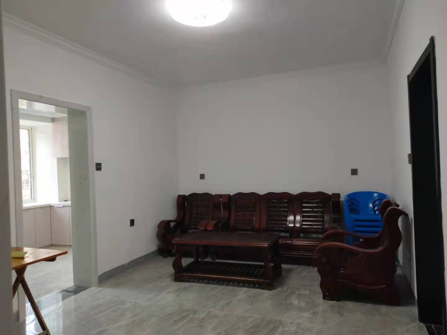 金柘小区  2室2厅1卫    1500.0元/月 金柘小区  2室2厅1卫    1500.0元/月室内图