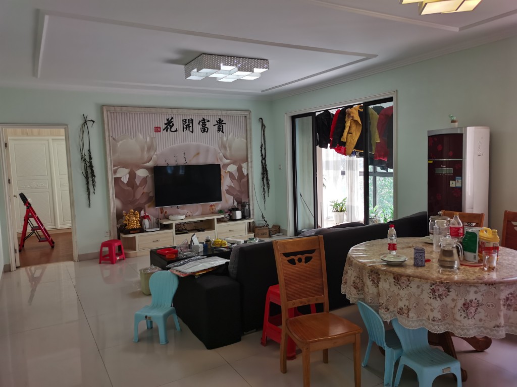 蓝溪谷 3室2厅2卫 68.0万 蓝溪谷 3室2厅2卫 68.0万客厅