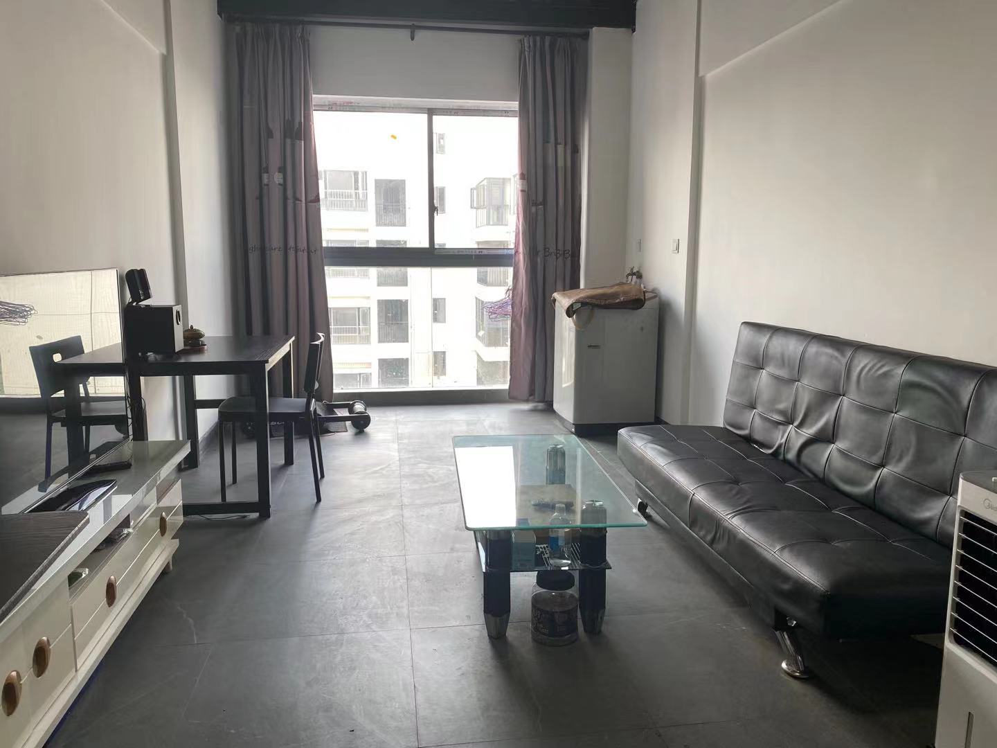 珠江愉景新城  2室1厅1卫   1700.00元/月室内图